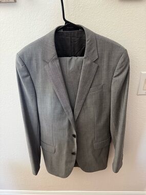 Hugo Boss Men's Light Gray Two-Button Suit Jacket